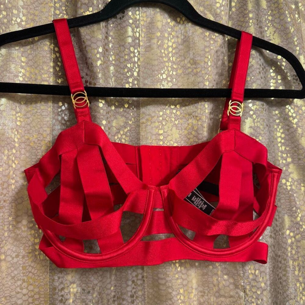 Victorias Secret Valentines Day Lipstick Red Unlined Strappy Balconette Bra 34D